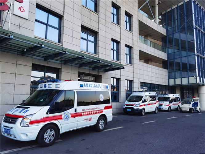 科尔沁右翼中救护车出租服务案例4